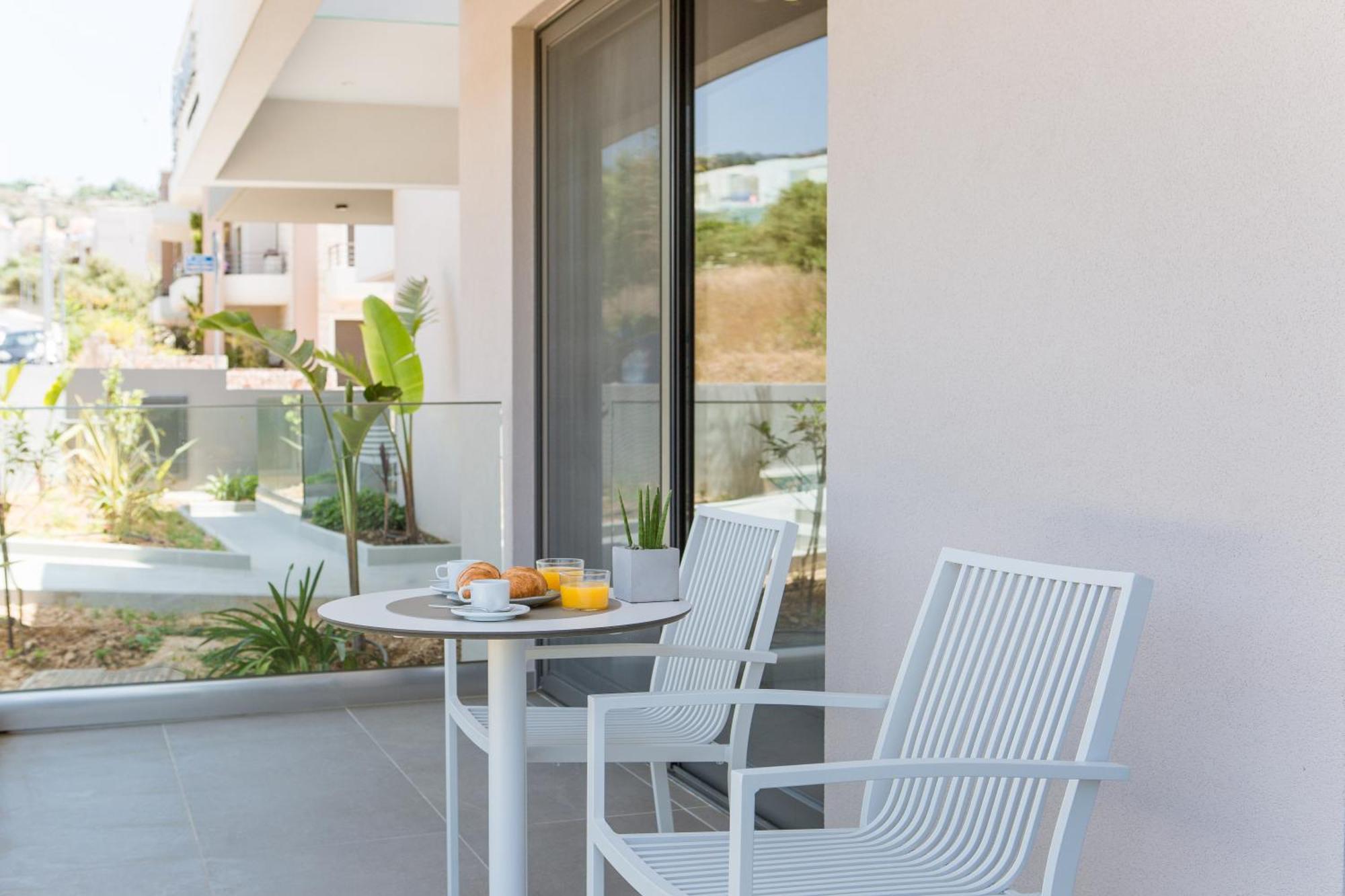 Noemie Luxury Suites Ханья Номер фото