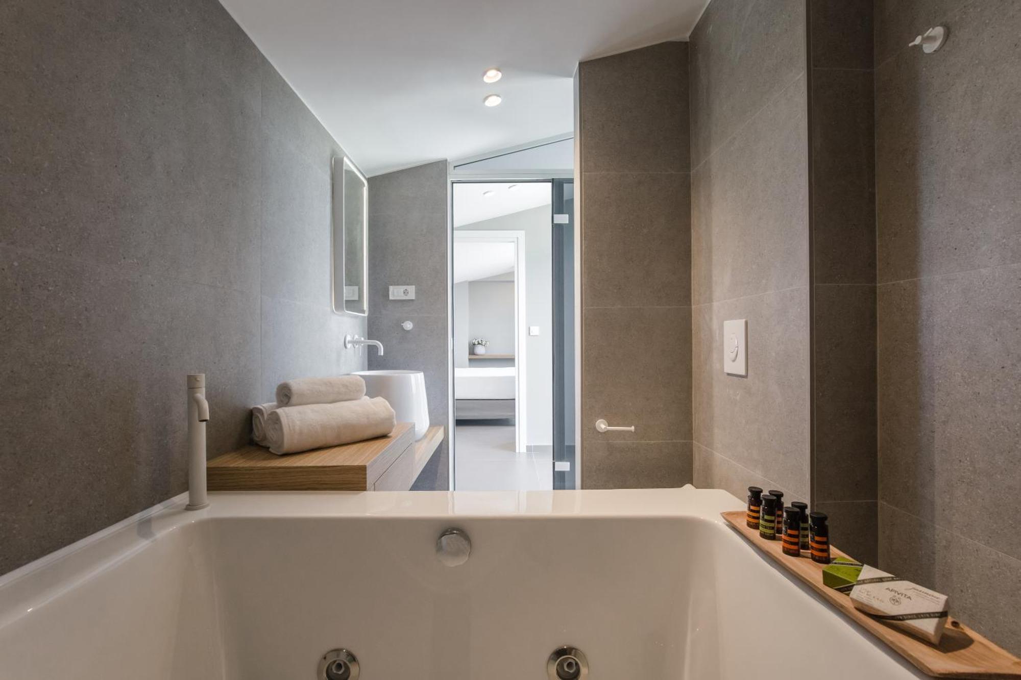 Noemie Luxury Suites Ханья Номер фото